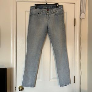 Guess jeans size 32, skinny leg, light wash